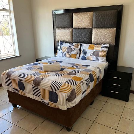 Hampton Guesthouse Johannesburg Esterno foto